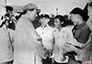1958年9月20日毛主席视察芜湖造船厂接见工人代表