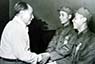 1963年毛泽东接见边防自卫反击作战中涌现的战斗英雄吴元明