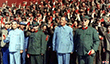 1966年10月1日毛主席在天安门城楼z接见解放军观礼代表